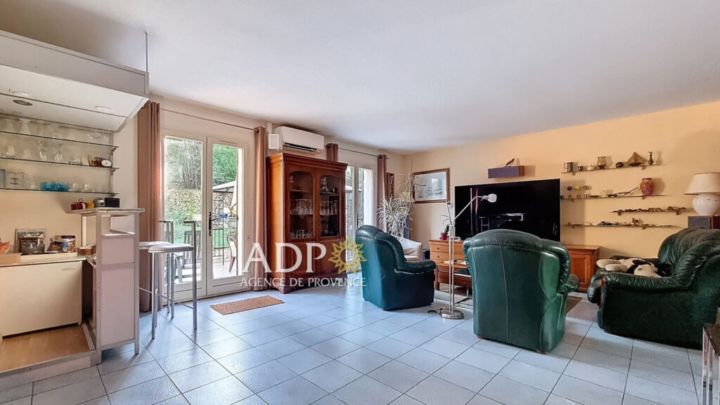 vente maison 4 Pièce(s) – 4 pièces – 3 chambres – 100.00 m²