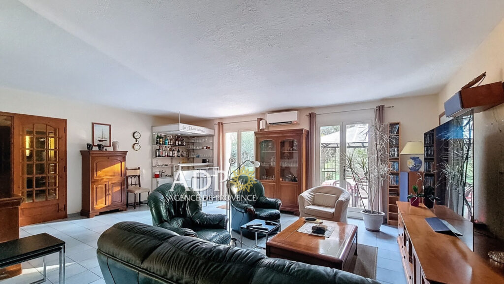 vente maison 4 Pièce(s) – 4 pièces – 3 chambres – 100.00 m²