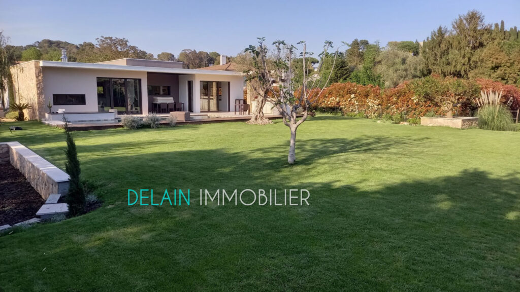 vente maison 5 Pièce(s) – 5 pièces – 4 chambres – 257.00 m²