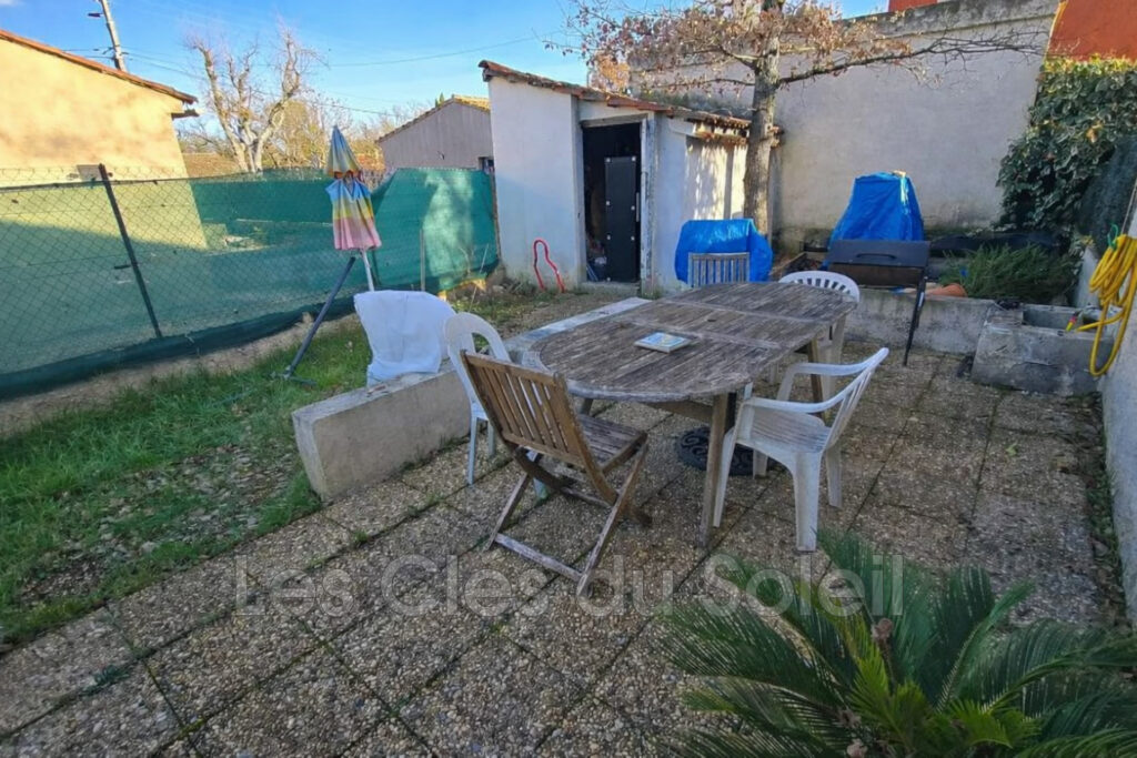 FORCALQUEIRET- Villa familiale avec logement indépendant, un  – 6 pièces – 3 chambres – 116.00 m²