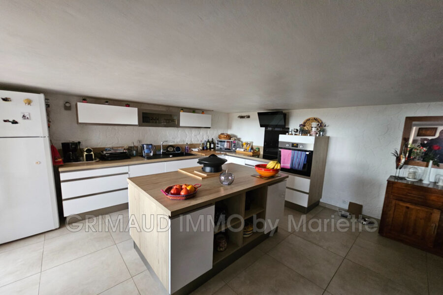 Maison à vendre à Grimaud
