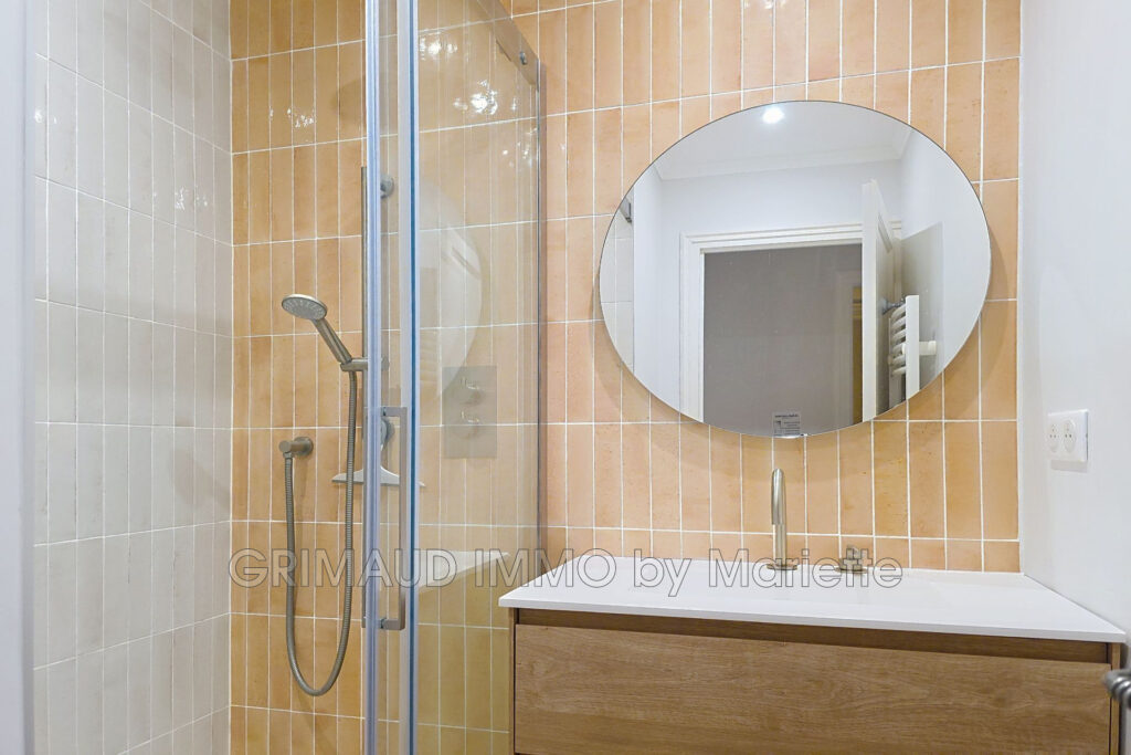 maison dans residence avec piscine et securisé – 4 pièces – 3 chambres – 81.00 m²