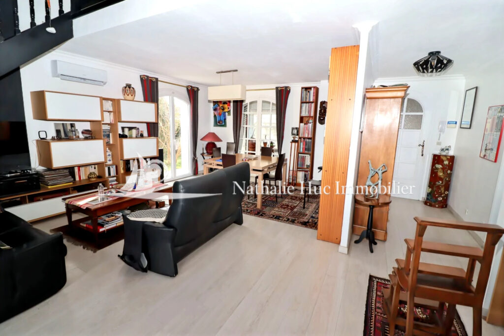 vente maison 4 Pièce(s) – 4 pièces – 3 chambres – 130.00 m²