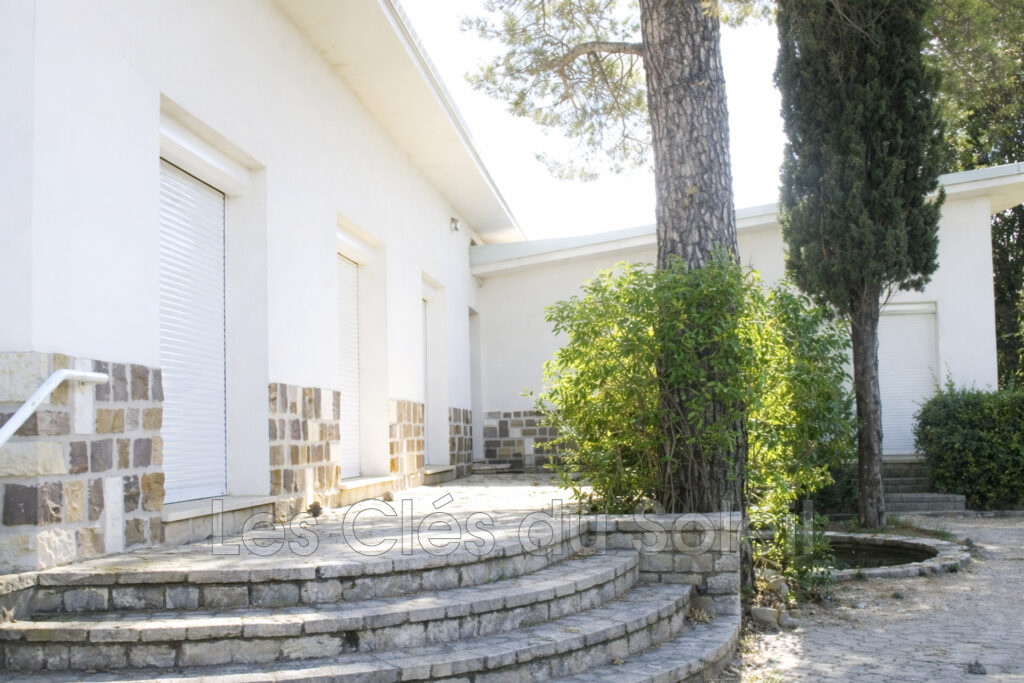 BRIGNOLES  Villa de plain-pied avec jardin, Idéale habitation – 4 pièces – 3 chambres – 98.00 m²