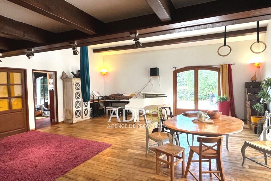 Maison à vendre à Saint-cézaire-sur-siagne