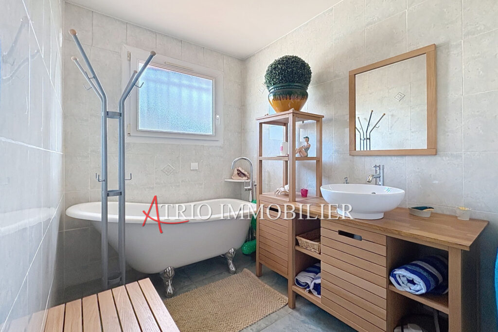 vente maison 4 Pièce(s) – 4 pièces – 3 chambres – 125.00 m²