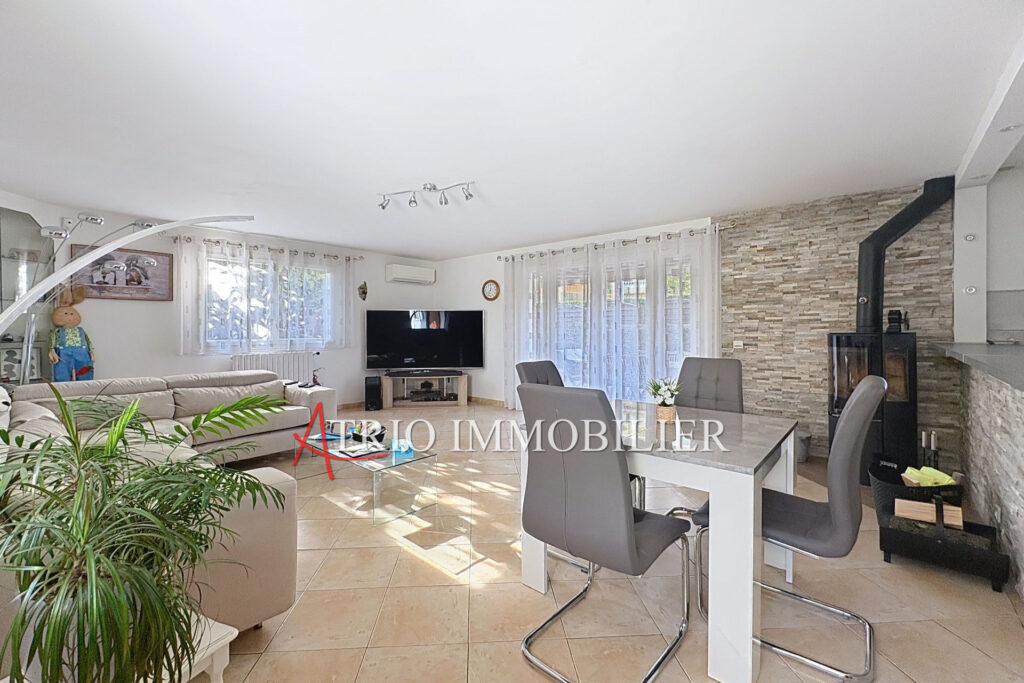 vente maison 4 Pièce(s) – 4 pièces – 3 chambres – 125.00 m²