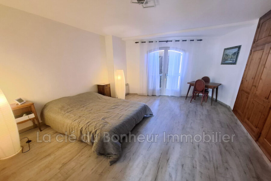 Maison à vendre à Les salles-sur-verdon