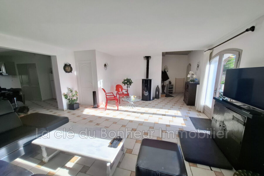 Maison à vendre à Les salles-sur-verdon