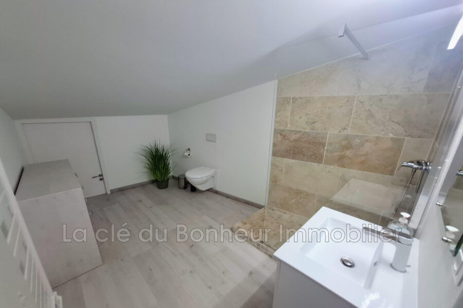 Maison à vendre à Les salles-sur-verdon