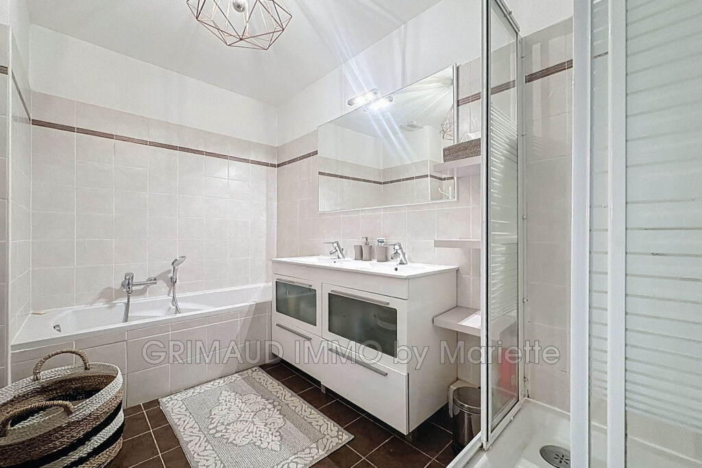 belle maison avec 2 chambres, jardin, garage, residence avec p – 3 pièces – 2 chambres – 87.00 m²