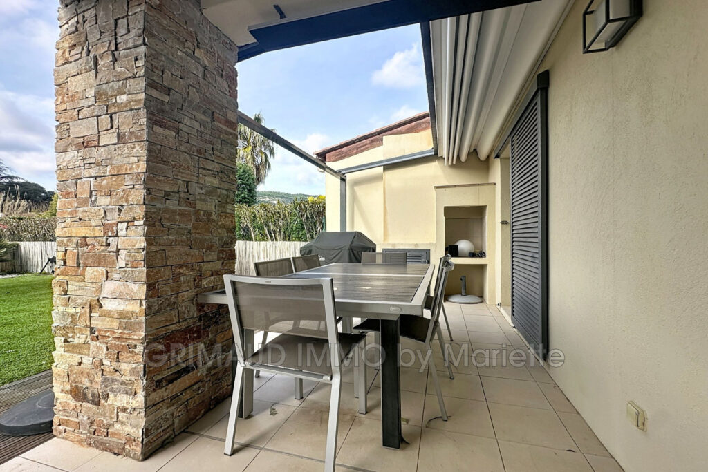 belle maison avec 2 chambres, jardin, garage, residence avec p – 3 pièces – 2 chambres – 87.00 m²