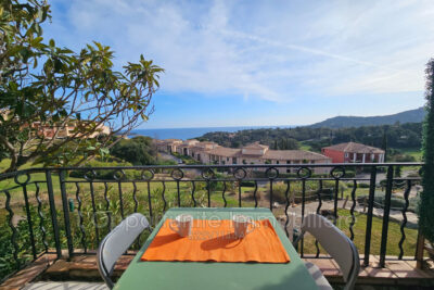 Appartement à vendre à Agay