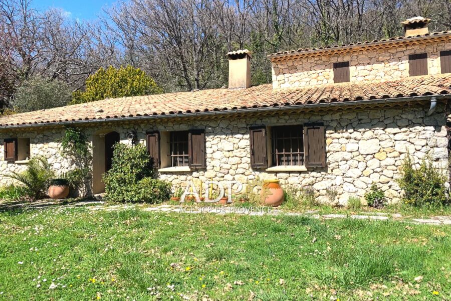 Maison à vendre à Saint-Vallier-de-Thiey