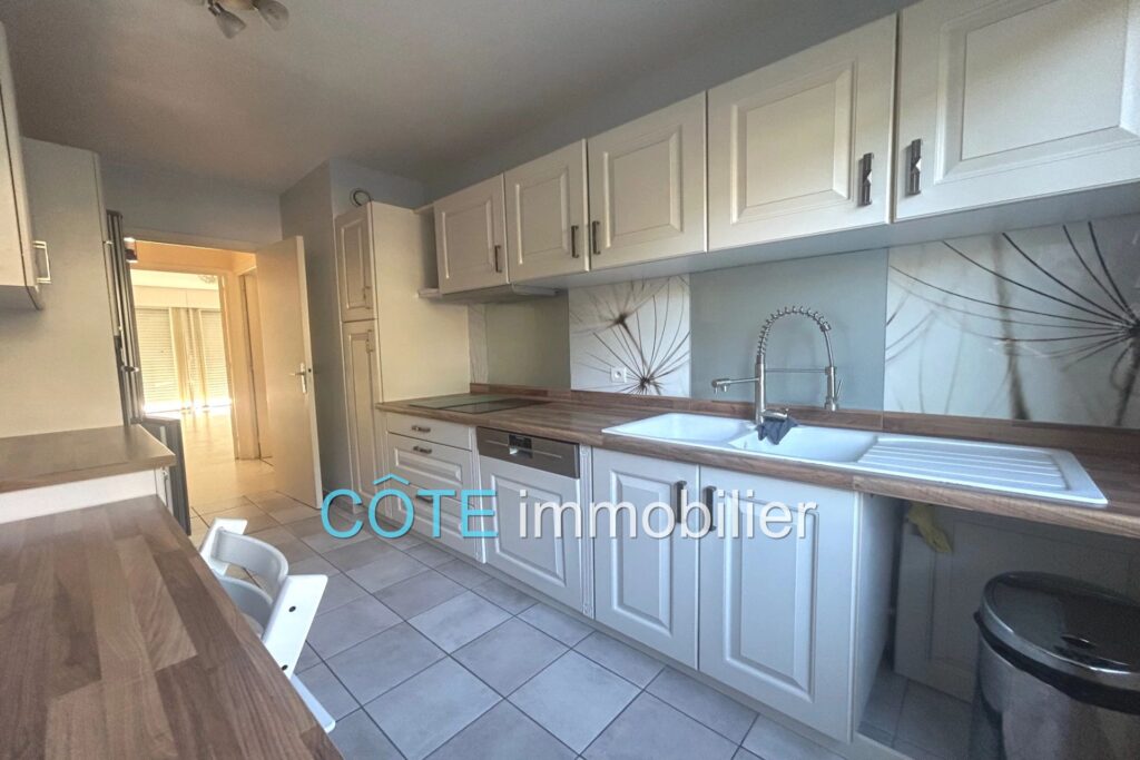 Golfe juan Centre au calme 3 pièces 80m² parking et cave – 3 pièces – 2 chambres – 80.00 m²