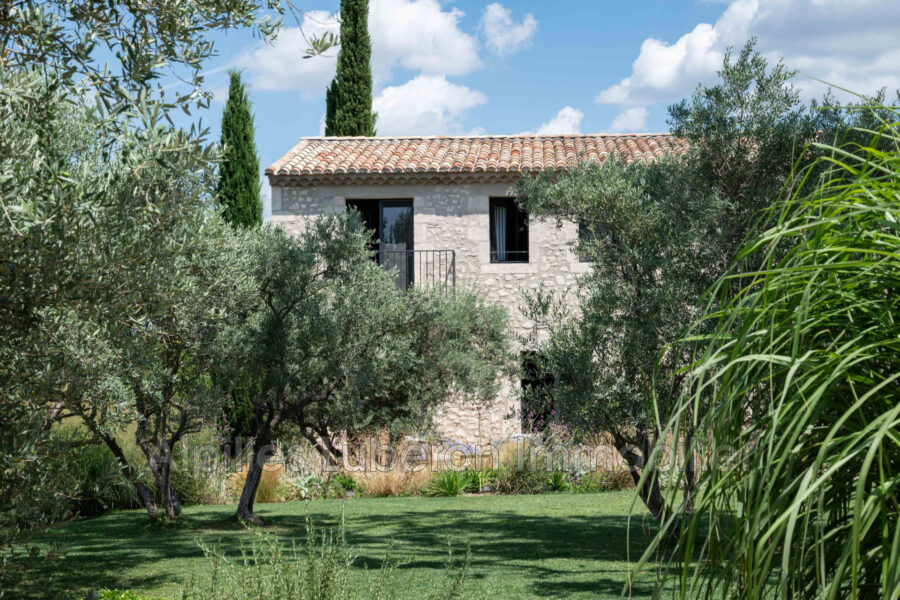 Maison à louer à Eygalières