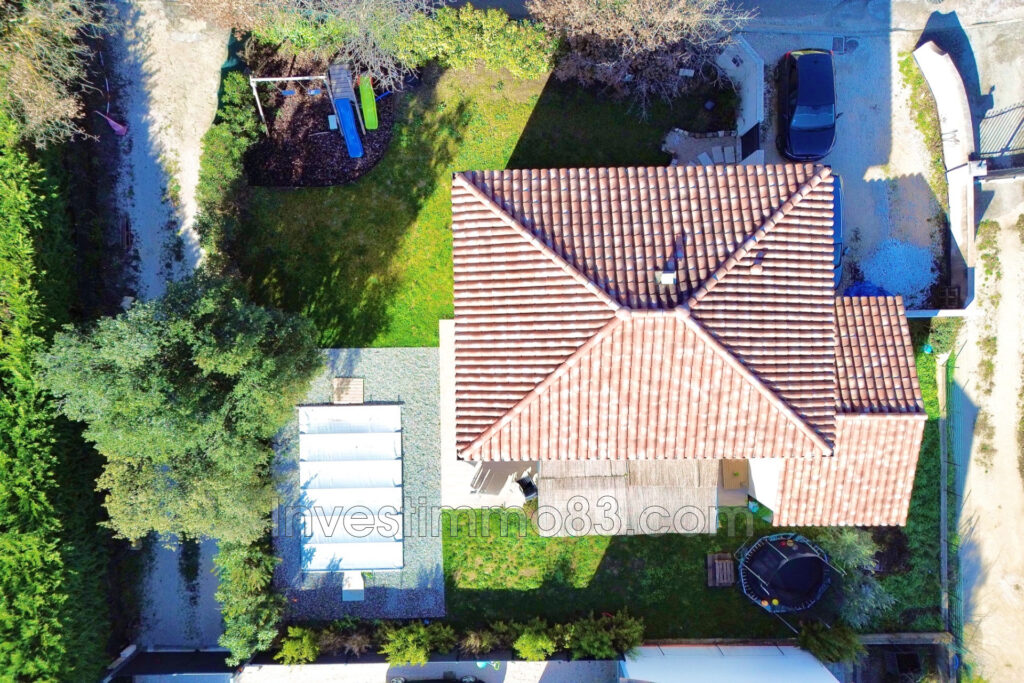 Proche du village et des commodités, dans un environnement cal – 4 pièces – 3 chambres – 110.00 m²