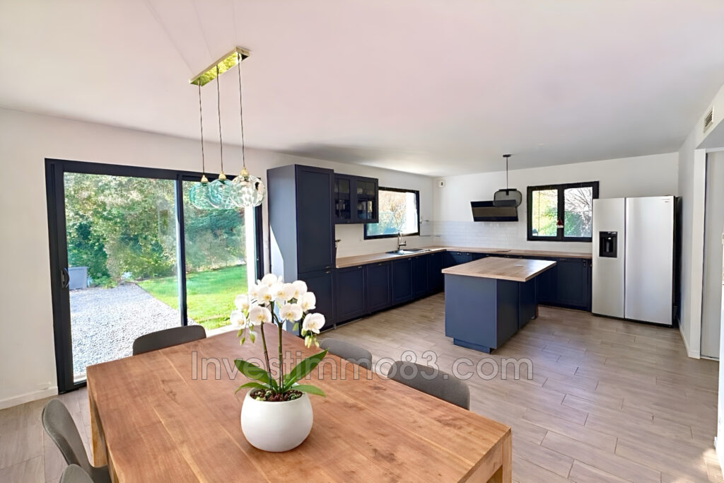 Proche du village et des commodités, dans un environnement cal – 4 pièces – 3 chambres – 110.00 m²