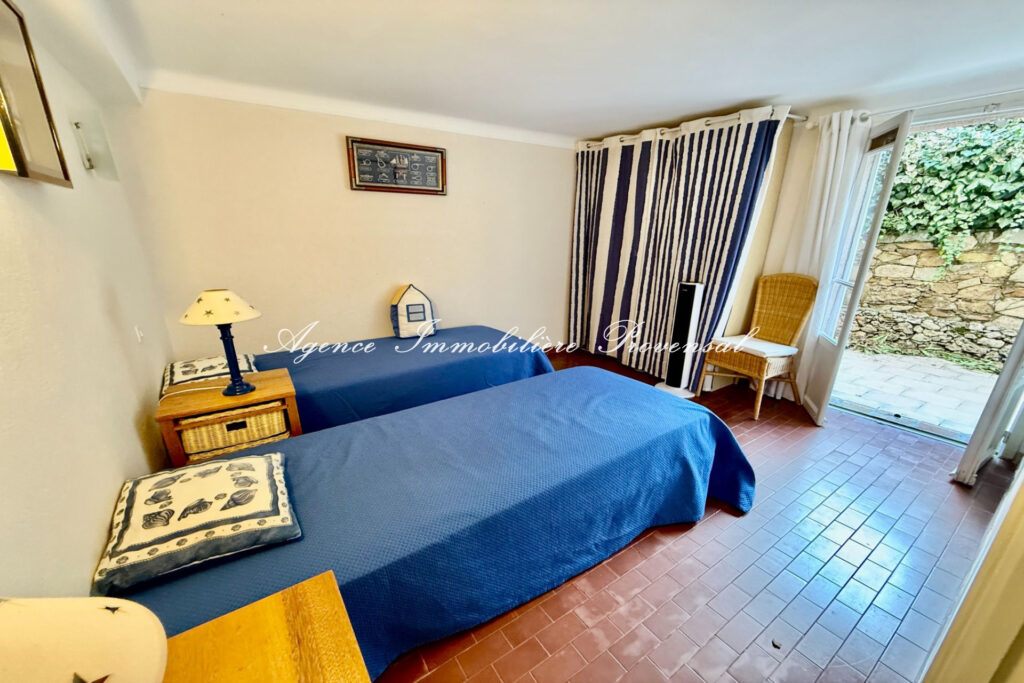 vente maison 2 Pièce(s) – 2 pièces – 3 chambres – 130.00 m²