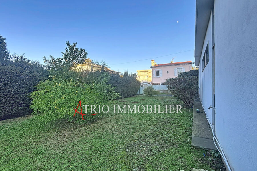 Maison à louer à Cagnes-sur-mer