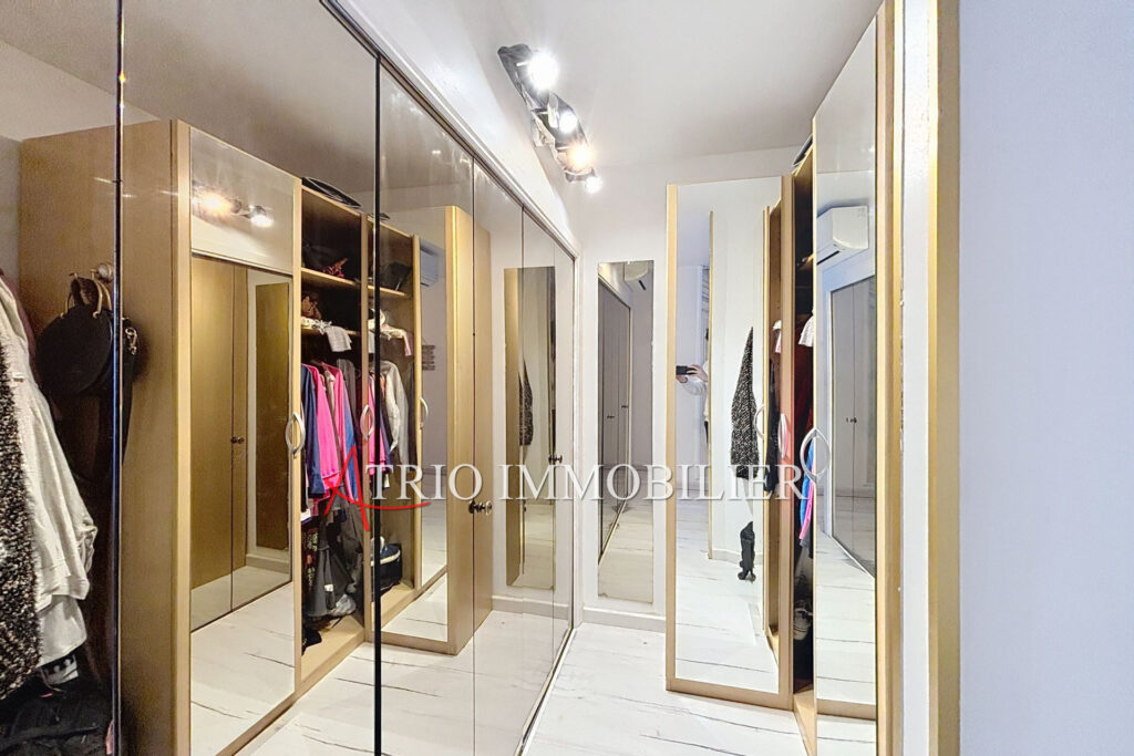 location villa 5 Pièce(s) – 5 pièces – 4 chambres – 276.00 m²