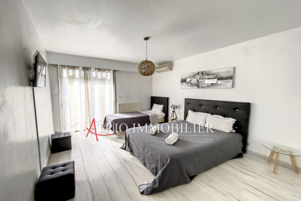 location villa 5 Pièce(s) – 5 pièces – 4 chambres – 276.00 m²