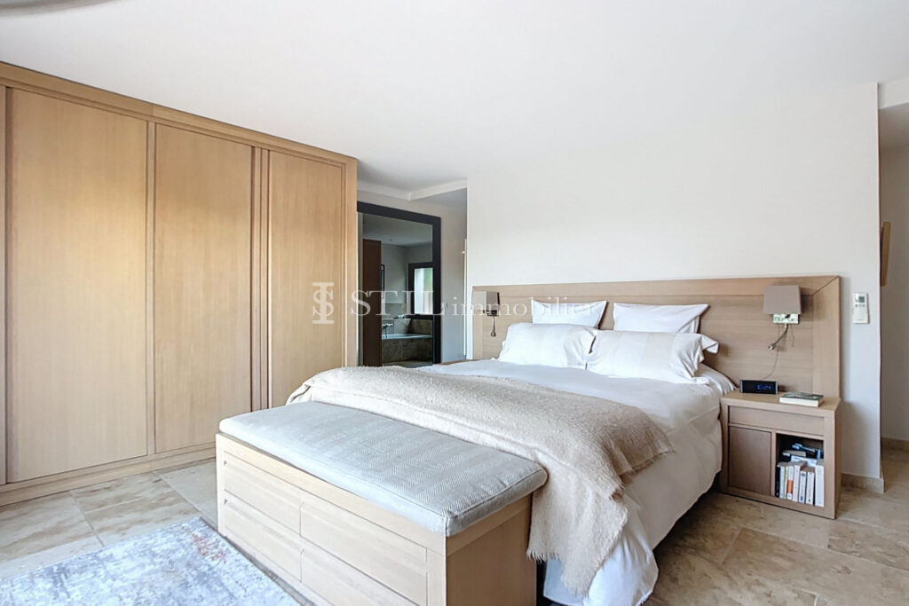 vente villa 6 Pièce(s) – 6 pièces – 6 chambres – 270.00 m²