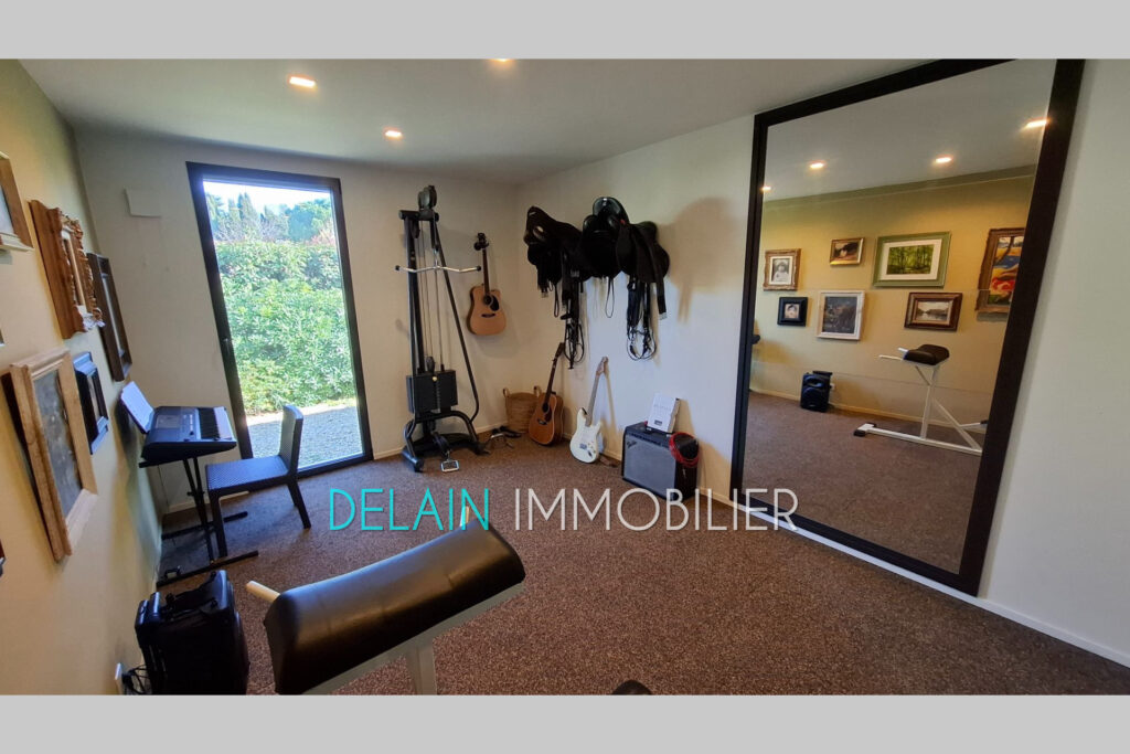 vente maison 5 Pièce(s) – 5 pièces – 4 chambres – 257.00 m²