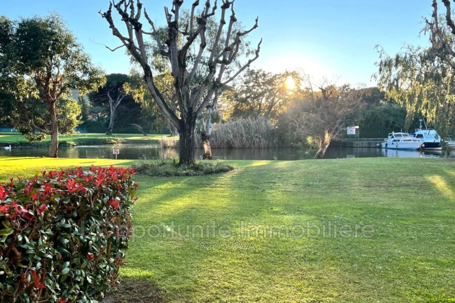 Appartement à vendre à Mandelieu-la-napoule