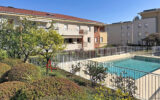 Proche centre, dans une belle résidence sécurisée avec piscine – 3 pièces – 2 chambres – 68.00 m²