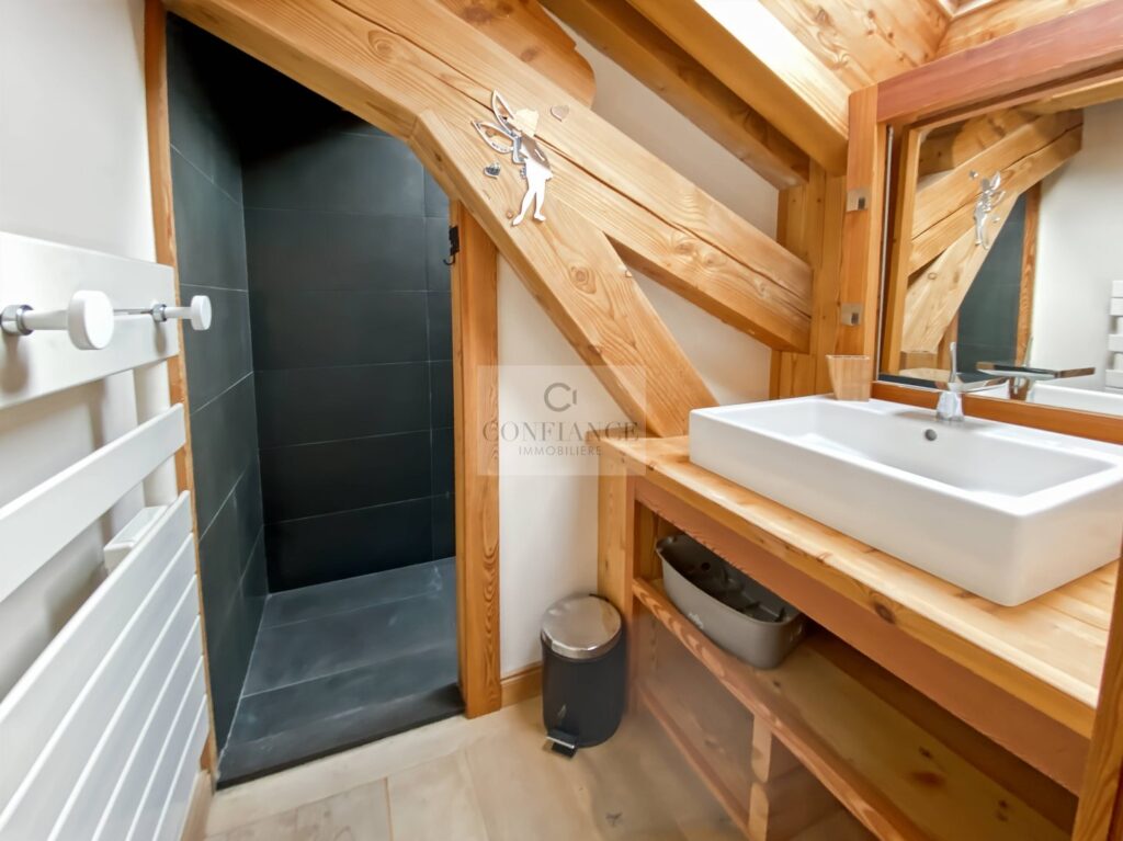 Chalet – 5 pièces – 4 chambres – 180 m²