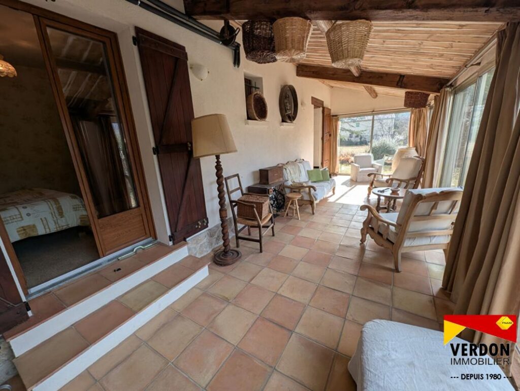 Vaste villa à Castellane – 6 pièces – 5 chambres – 149 m²