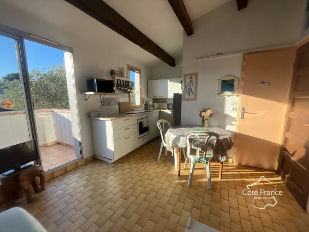 charmant appartement avec parking aux pinèdes – 2 pièces – 1 chambre – 21 m²