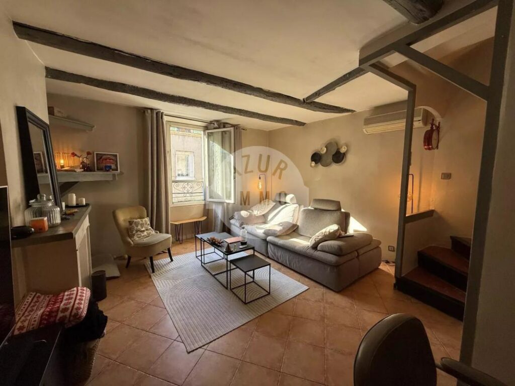 Maison de ville de type 3 d’env. 82.91 m² en R+4_Auriol – 3 pièces – 2 chambres – 82 m²