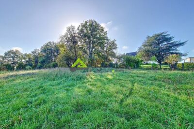 Terrain à bâtir de 1072m2 – NR pièces – NR chambres – 1072 m²