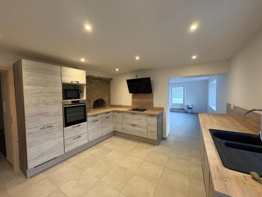 Maison 6 pièce(s) 124 m2 habitable – 6 pièces – 4 chambres – 124 m²