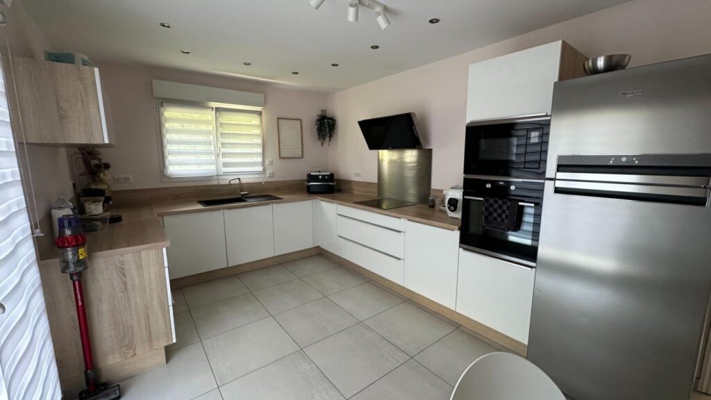 Maison Audincourt 6 pièce(s) 130 m2 – 6 pièces – 4 chambres – 130 m²