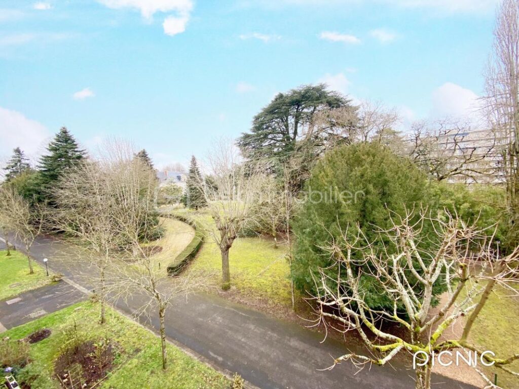 Spacieux appartement T3/T4 de 85 m² – Résidence de la Marbellière – Idéal famille ou personnes en quête de confort et de tranquillité – 3 pièces – 2 chambres – 84 m²