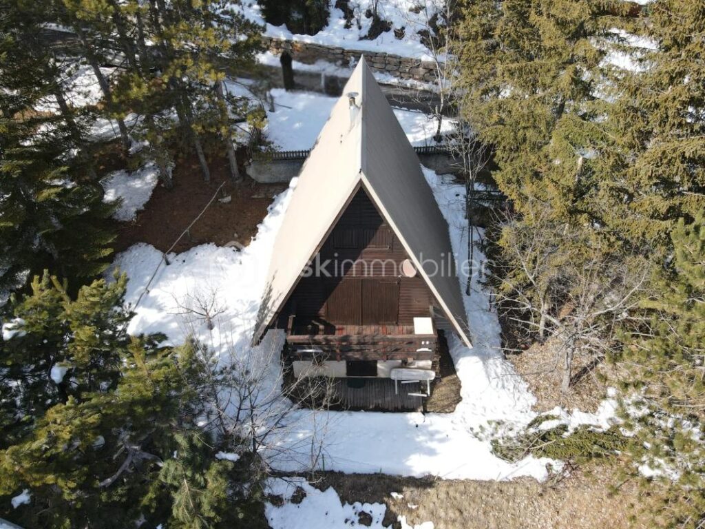 EXCLUSIVITÉ – Chalet traditionnel à Allos – 5 pièces – 3 chambres – 125 m²