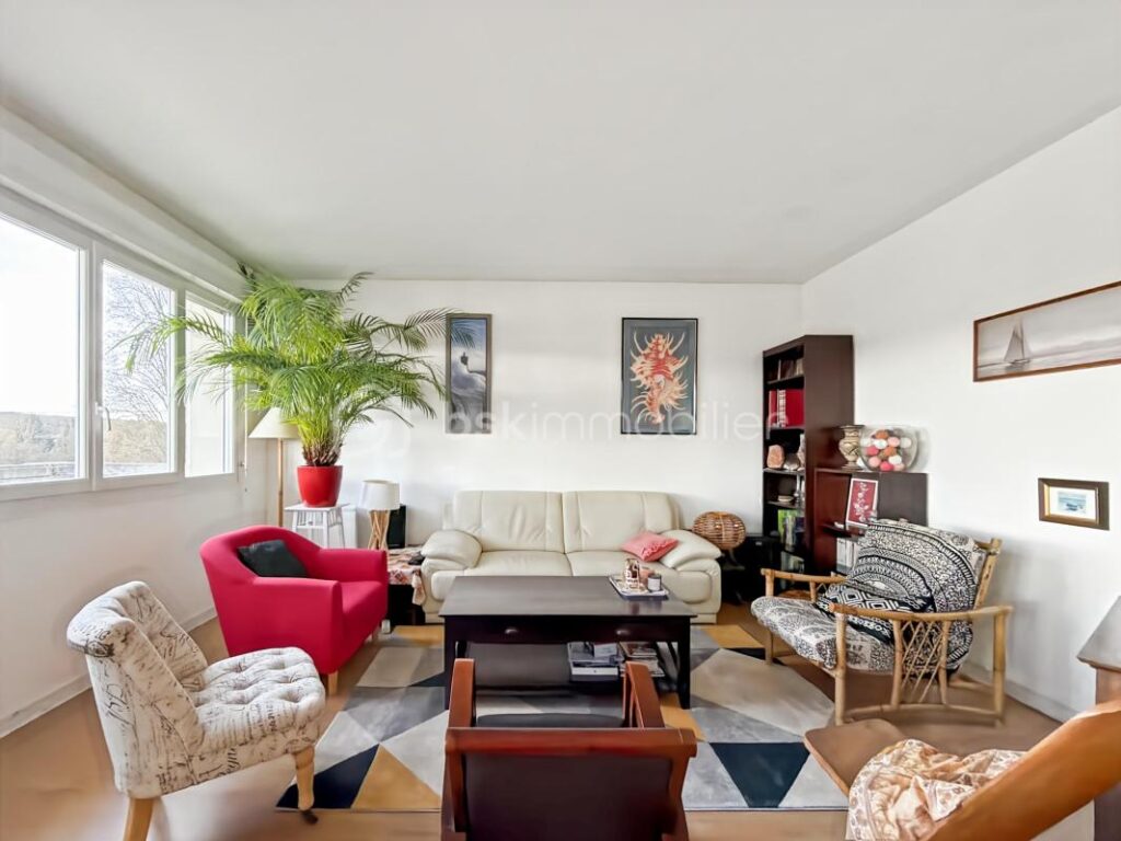 Appartement F4 – 75 m2 – 4 chambres – terrasse VUE SEINE – 4 pièces – 2 chambres – 75 m²