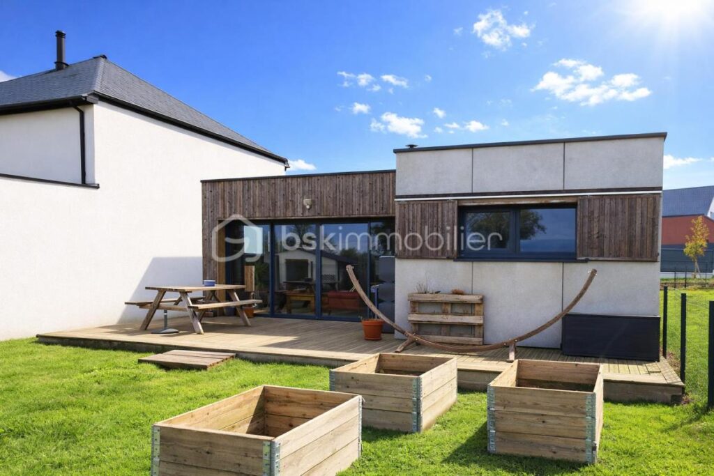 Maison de plein pied de 73 m2 sur la commune de Lécousse – 3 pièces – 2 chambres – 72 m²