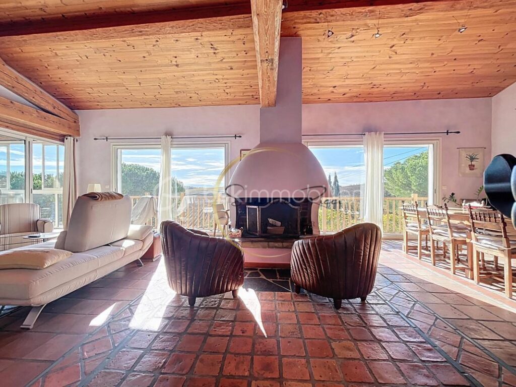 MAISON DE 120 M2 + GITE 90 m2 – 4 pièces – 2 chambres – 120 m²