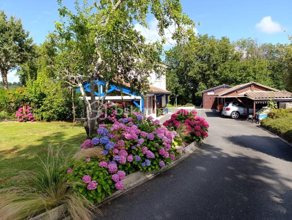 Superbe maison 6 pièces – 6 pièces – 4 chambres – 164 m²