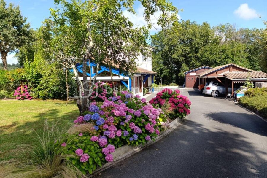 Maison à vendre à Saint laurent sur manoire
