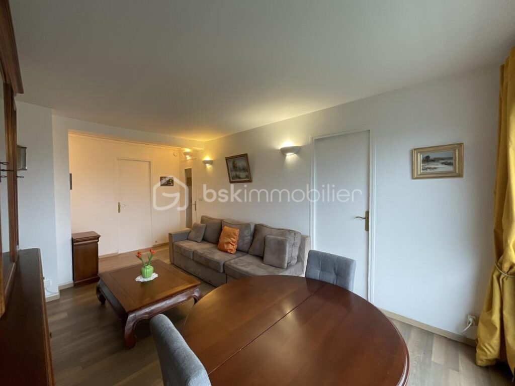 4 pièces lumineux /Fresnes limite Antony sans vis-à-vis ! – 4 pièces – 3 chambres – 62 m²