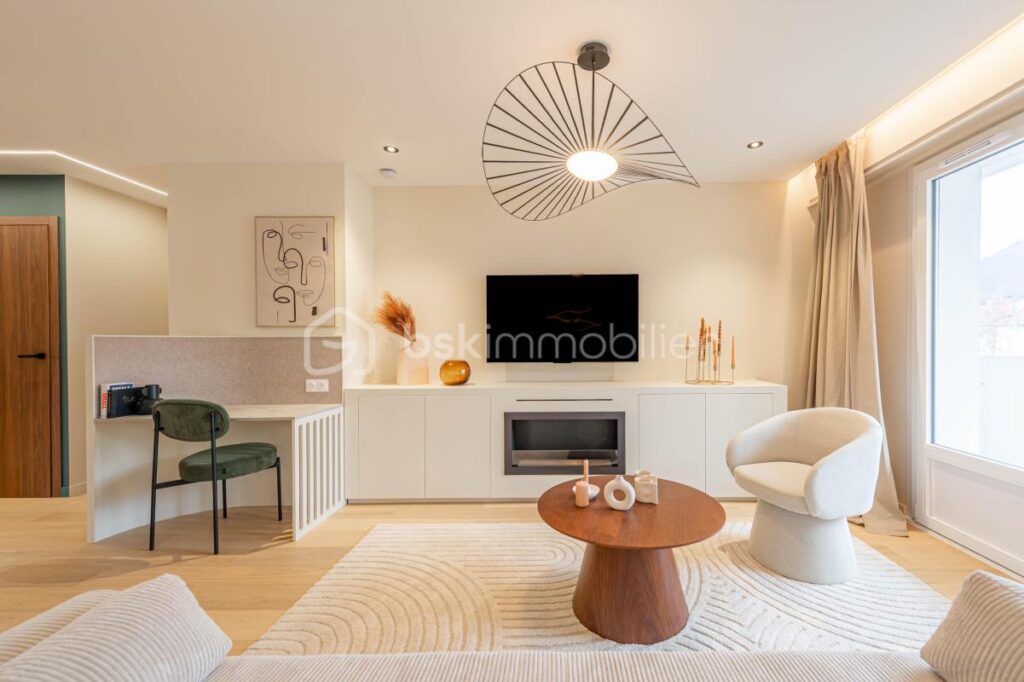 APPARTEMENT STANDING 100 M2 ANNECY PROCHE LAC – 3 pièces – 2 chambres – 100 m²