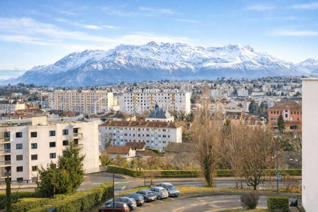 Appartement T4/5 de 90 m² – Cave, parking – Quartier Belvédère – 5 pièces – 3 chambres – 89 m²