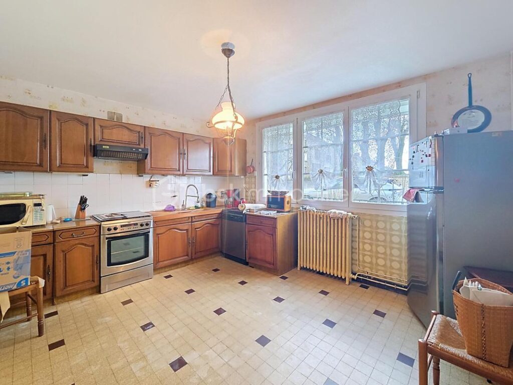 🏡 Maison 6 pièces – 130 m² – Bulson (08450) – 6 pièces – 4 chambres – 130 m²