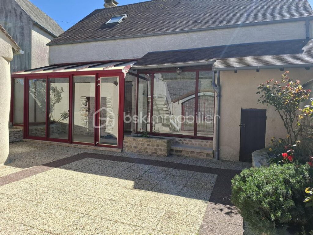 Le charme de l’ancien PRIX NEGOCIABLE – 4 pièces – 2 chambres – 91 m²