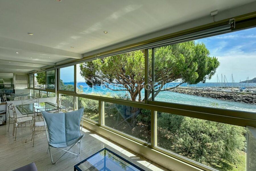 Appartement à vendre à Mandelieu la napoule